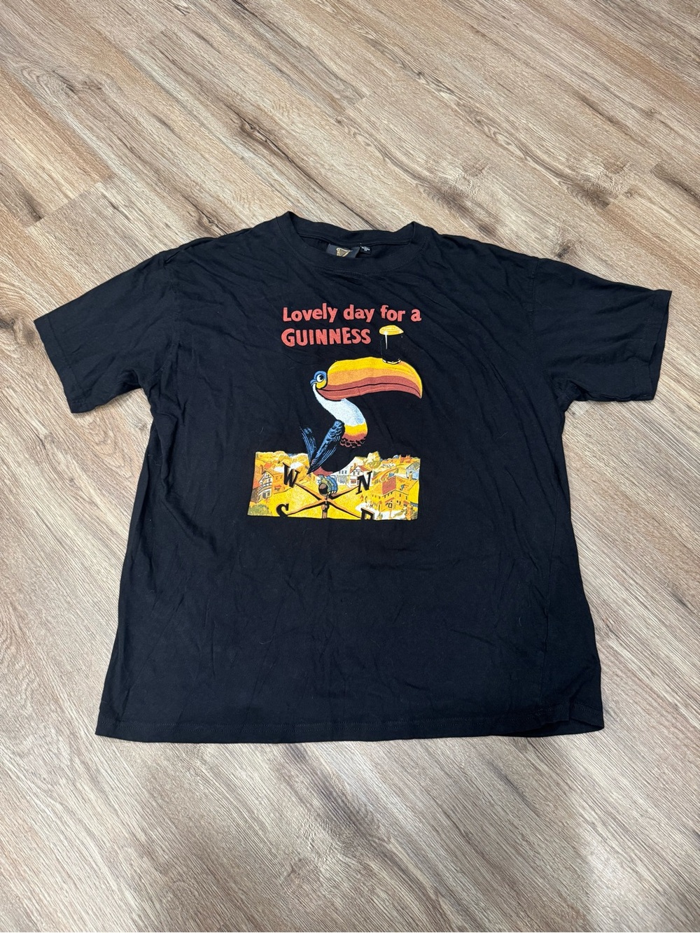 Guinness Black Toucan Graphic T-Shirt Lovely Day For A Guinness Relaxed Men’s